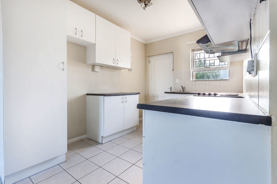 To Let 2 Bedroom Property for Rent in Heritage Park Western Cape